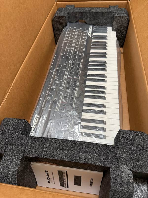 Sequential Prophet Rev2 61-Key 16-Voice Polyphonic Synthesizer