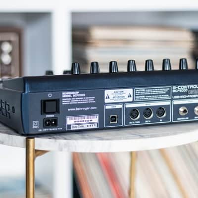 Behringer B-Control BCF2000 USB MIDI DAW Fader Controller Bild 8