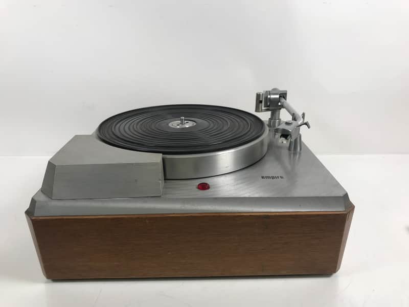 Vintage Empire Turntable image 1