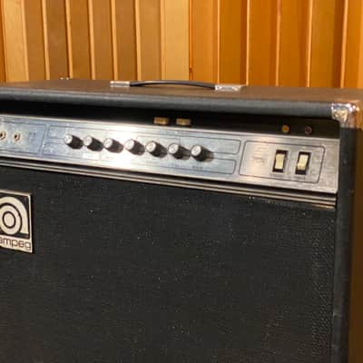 Ampeg VT-22 100-Watt 2x12" Guitar Combo image 3