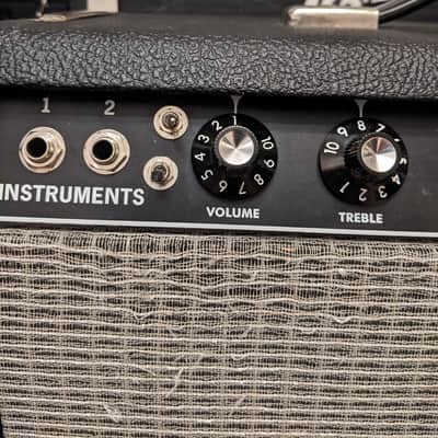 Fender '65 Princeton Reverb Reissue 12-Watt 1x10" Guitar Combo 2008 - Present - Black image 2