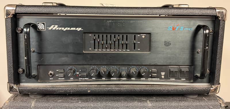 Ampeg SVT-2 PRO 300-Watt Rackmount Bass Amp Head 1999 - 2006 - Black image 1