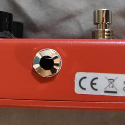 MXR M102 Dyna Comp 1995 - Present - Red image 3