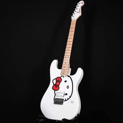 Squier x Hello Kitty Stratocaster Electric Guitar - White 2025 (CYKF25009105) image 10