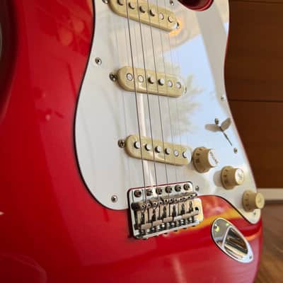 Fender Classic Series '50s Stratocaster Lacquer 2017 - Candy Apple Red image 3