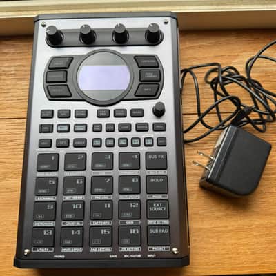 Roland SP-404MkII W/ Hardshell Case and SD Card! Great Value! image 2