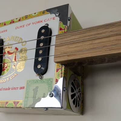 Handmade Cigar Box Guitar 3-String Electric "Swamp Thing" Awesome image 3