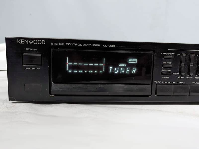 Égaliseur Graphique Kenwood KC-208 Avec Télécommande - Stéréo (Occasion)