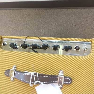 Mint Demo Fender Blues Jr. Lacquered Tweed image 4