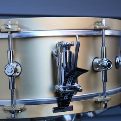 HHG drums 14x5.25 Handmade Brass With Solid Brass Bespoke Hoops 2022 Satin Lacquer image 4
