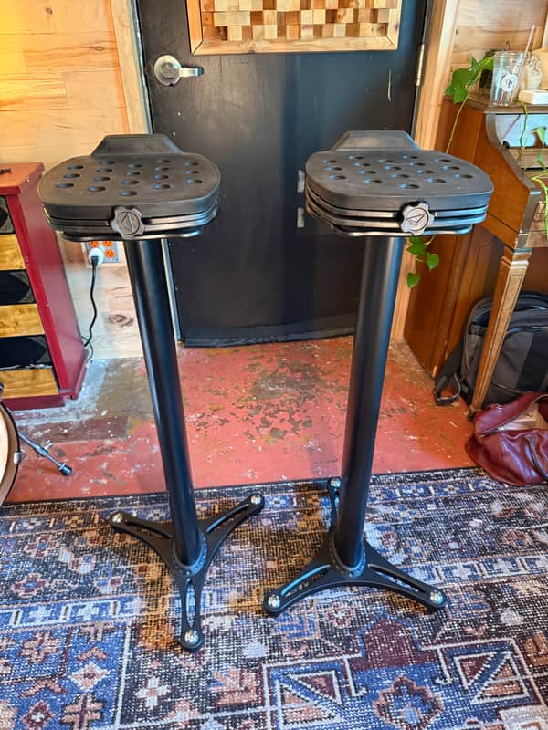 Ultimate Support MS-100B Adjustable Studio Monitor Stands (Pair) - Black Bild 1