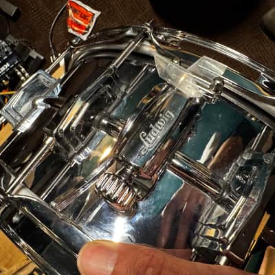 Ludwig "Super Ludwig" Chrome over Brass Snare Drum - 5 x 14-inch image 2