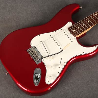 Fender Classic Player 60s Stratocaster - Candy Apple Red - 2nd Hand imagen 11
