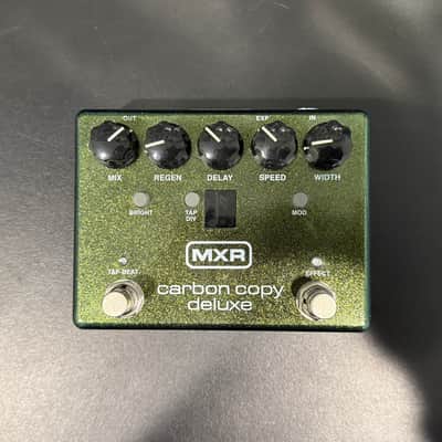 MXR M292 Carbon Copy Deluxe Analog Delay 2017 - Present - Green image 1