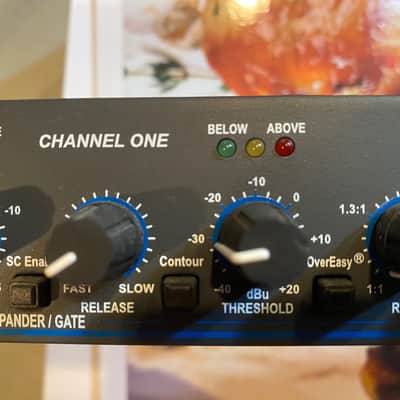 DBX 166XL COMPRESSOR, LIMITER, EXPANDER AND GATE UNIT image 3