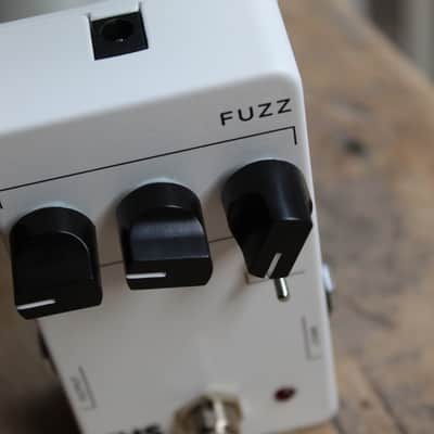 JHS 3 "Series Fuzz" image 8