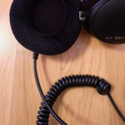 Beyerdynamic DT 880 Pro 250Ω Limited Edition  Excellent Condition image 2
