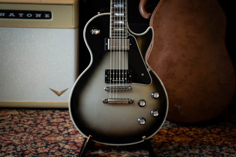 Gibson Custom Shop Les Paul Custom – 2011 – Silverburst – Near Mint Condition – w/ Original Hardcase, COA & Case Candy image 1