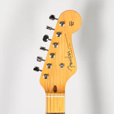 Fender 70th Anniversary American Vintage II 1954 Stratocaster- 2 Color Sunburst 2024 (V703802) image 8