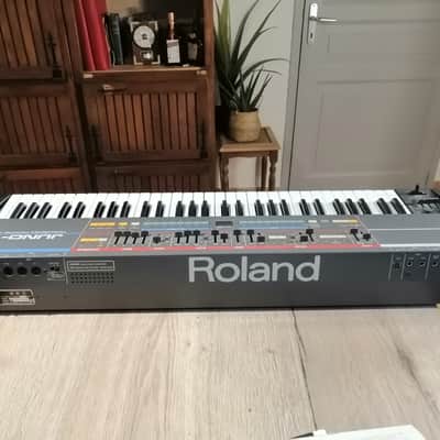 Roland Juno-106 61-Key Programmable Polyphonic Synthesizer 1984 - 1985 - Black image 4