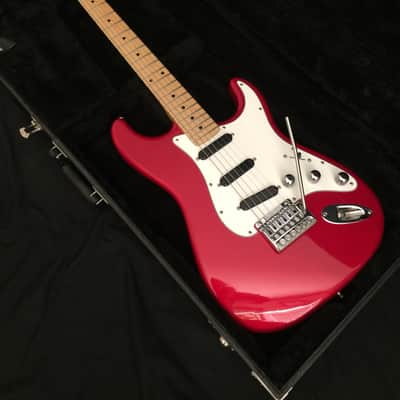 Schecter  Strat 1985 Candy apple red image 3