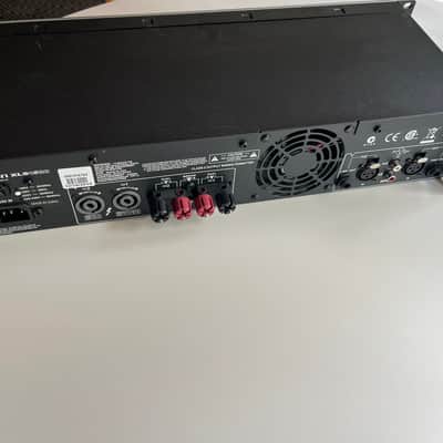 Crown XLS 1500 2-Channel High Density Power Amplifier 2010s - Silver image 2