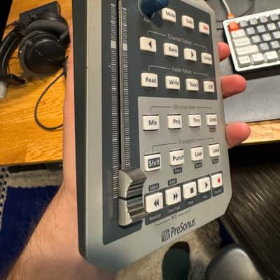 PreSonus Faderport USB DAW Transport Controller with Motorized Fader 2010s - Silver image 7