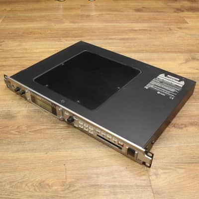 Roland Fantom Xr [Aw43459] (04/07)