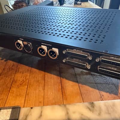 UAD Universal Audio Apollo X16 Thunderbolt 3 Audio Interface - MINTY! image 5