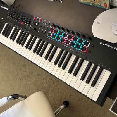 M-Audio Oxygen Pro 61 MIDI Keyboard Controller 2020 - Present - Black