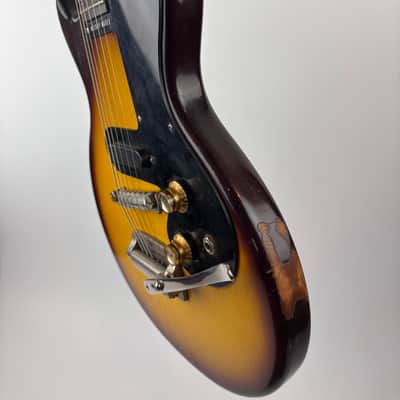 1961 Gibson Melody Maker with Vibrola Sunburst w/ Original gator case image 4