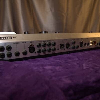 Line 6 Helix Floor Limited Edition 2023 - Platinum image 3