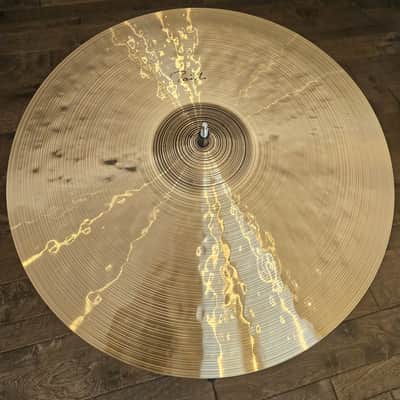 Paiste Signature Traditionals Thin Crash - 17" image 2