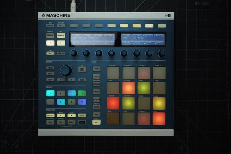 Native Instruments Maschine MKII 2010s - White image 1