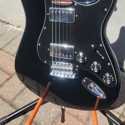 $1100 Fender Blacktop HH Stratocaster Electric Guitar - Made in Mexico image 2
