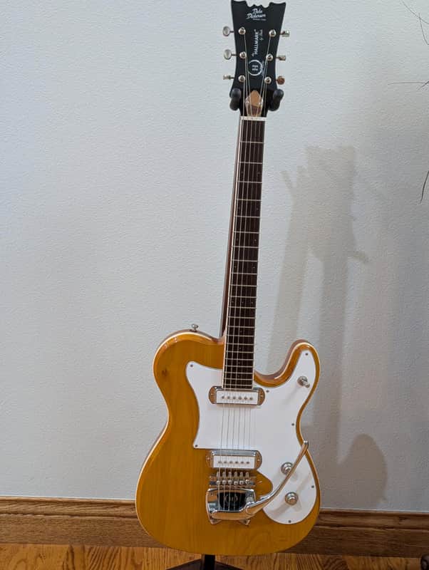 Hallmark Deke Dickerson Model Two
