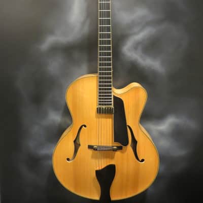 Eastman AR910CE Natural image 1