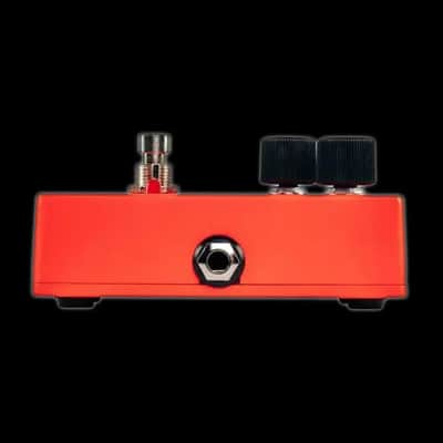 Electro-Harmonix Electro Harmonix Big Muff Pi 2 Fuzz Pedal image 3