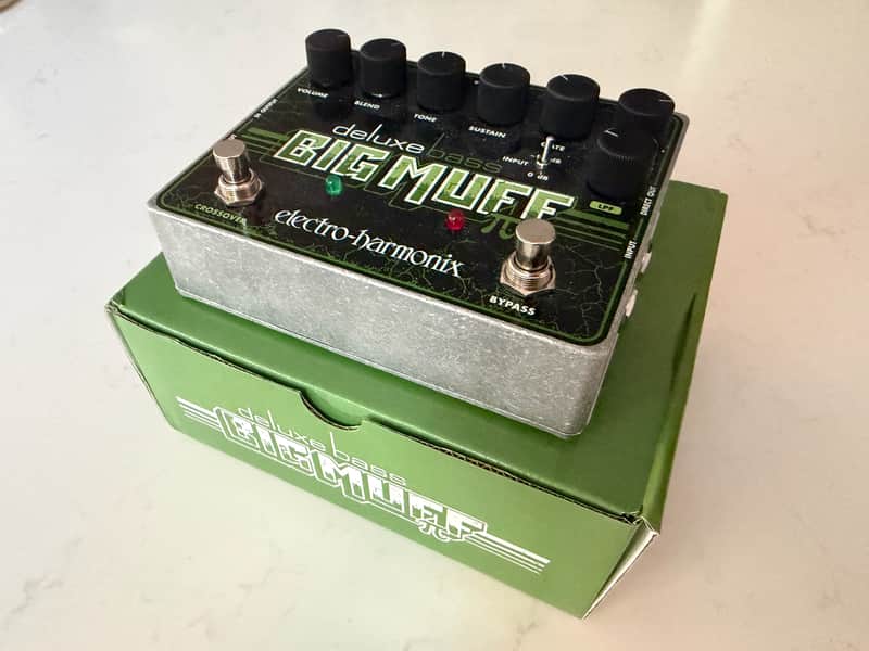 Electro-Harmonix Deluxe Bass Big Muff Pi Distortion / Sustainer 2012 - Present - Black / Green image 1