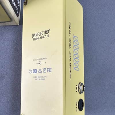 Danelectro Spring King Junior 2024 - Present - Yellow image 4