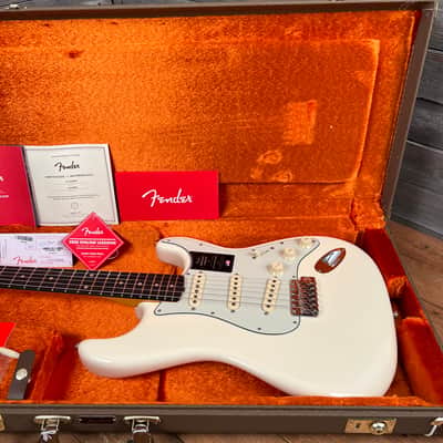 Fender American Vintage II 1961 Stratocaster - Olympic White (5068 -1U) image 15