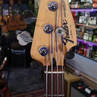 Fender 90's Precision Bass Squier Series MIM - USED image 3