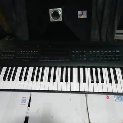 Roland JV-80 61-Key Multi-Timbral Synthesizer 1992 - 1994 - Black image 3