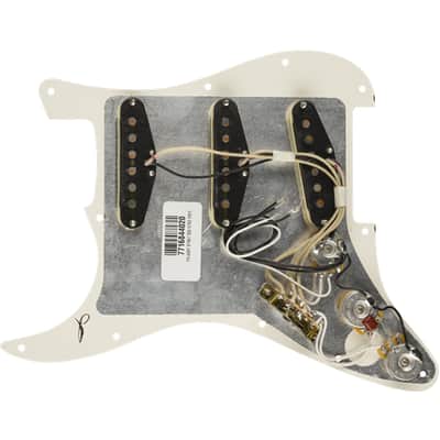Fender Pre-Wired Strat Pickguard Assembly Original '57/'62 SSS 11-Hole - Parchment image 2