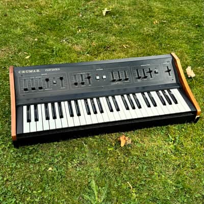 Crumar Performer 1979 – Lush Analog Italian String Synthesizer