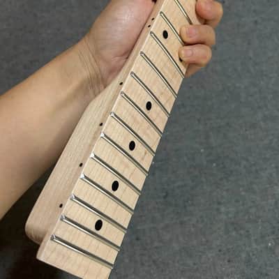 22fret Natural color Banana head  Maple Guitar Neck sickle lock nut Stainless steel frets. 9.5 radius image 4