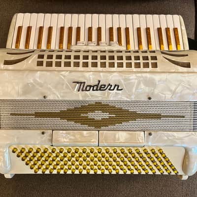 Modern Musette Accordion * Excellent image 3