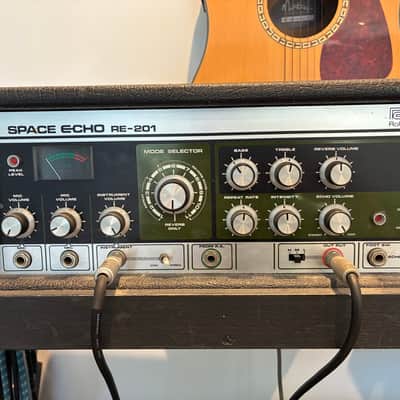 Roland RE-201 Space Echo Tape Delay / Reverb 1974 - 1988 - Black