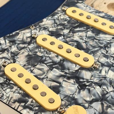 Loaded Fender Deluxe Player Sapphire Blue Transparent Stratocaster ASH Body image 3