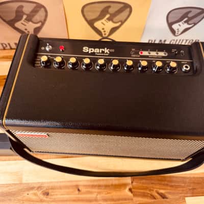 Positive Grid Spark 40 40-Watt 2x4" Modeling Guitar Combo 2020 - Present - Black image 2